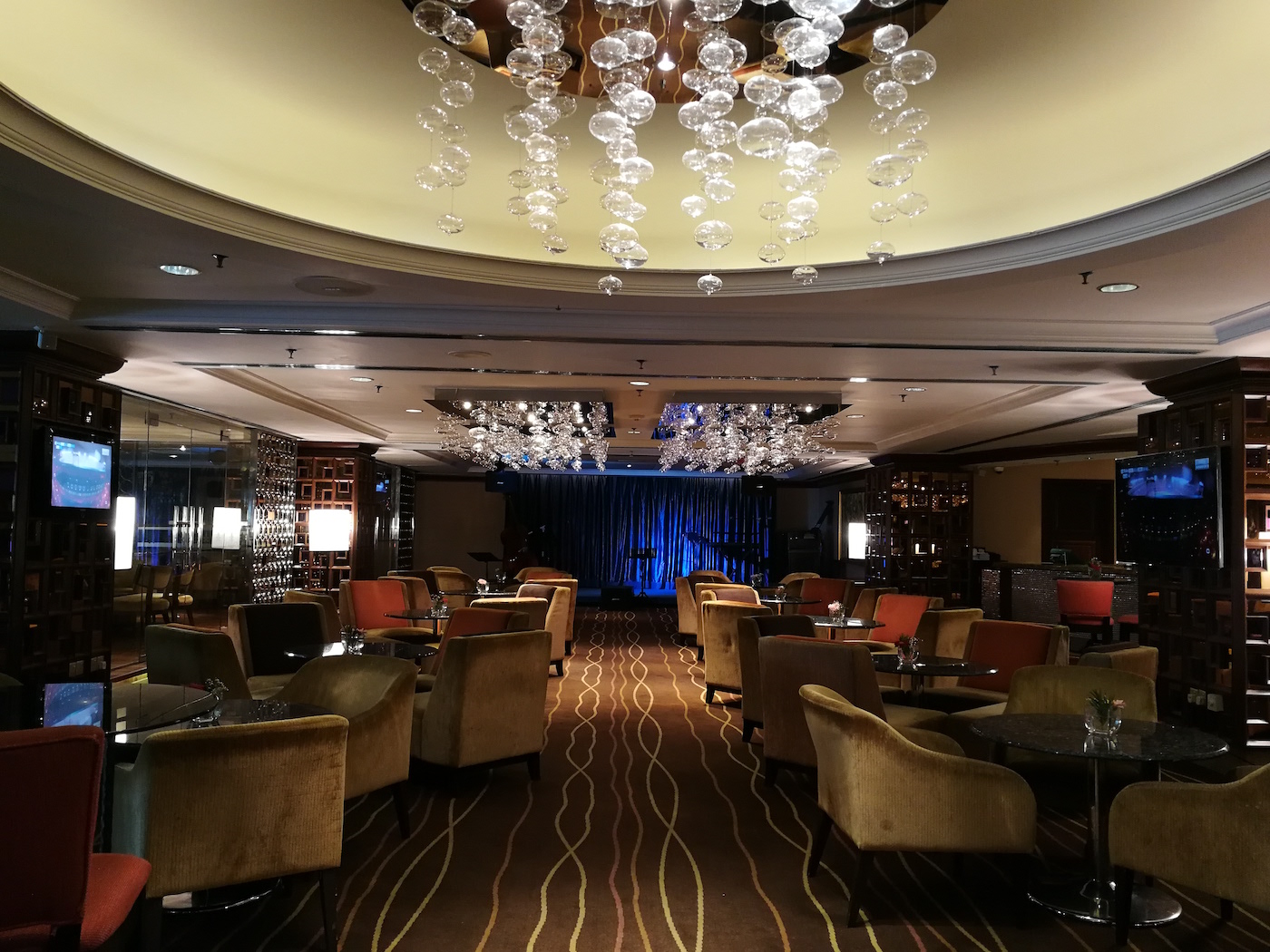 Dorsett Grand Subang Piano Lounge