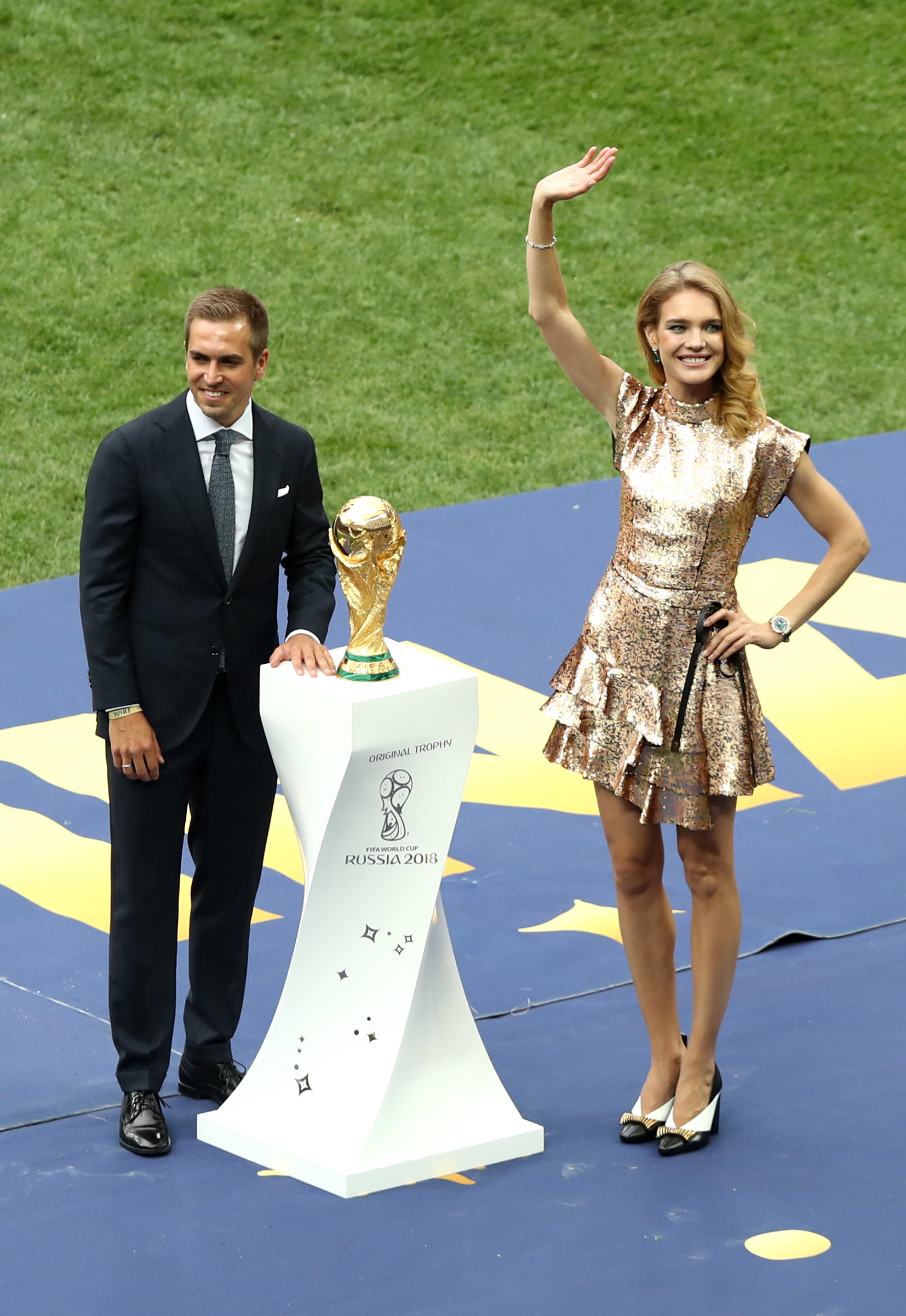 FIFA World Cup Russia 2018: Natalia Vodianova, the model guardian of the World  Cup trophy - Foto 11 de 14