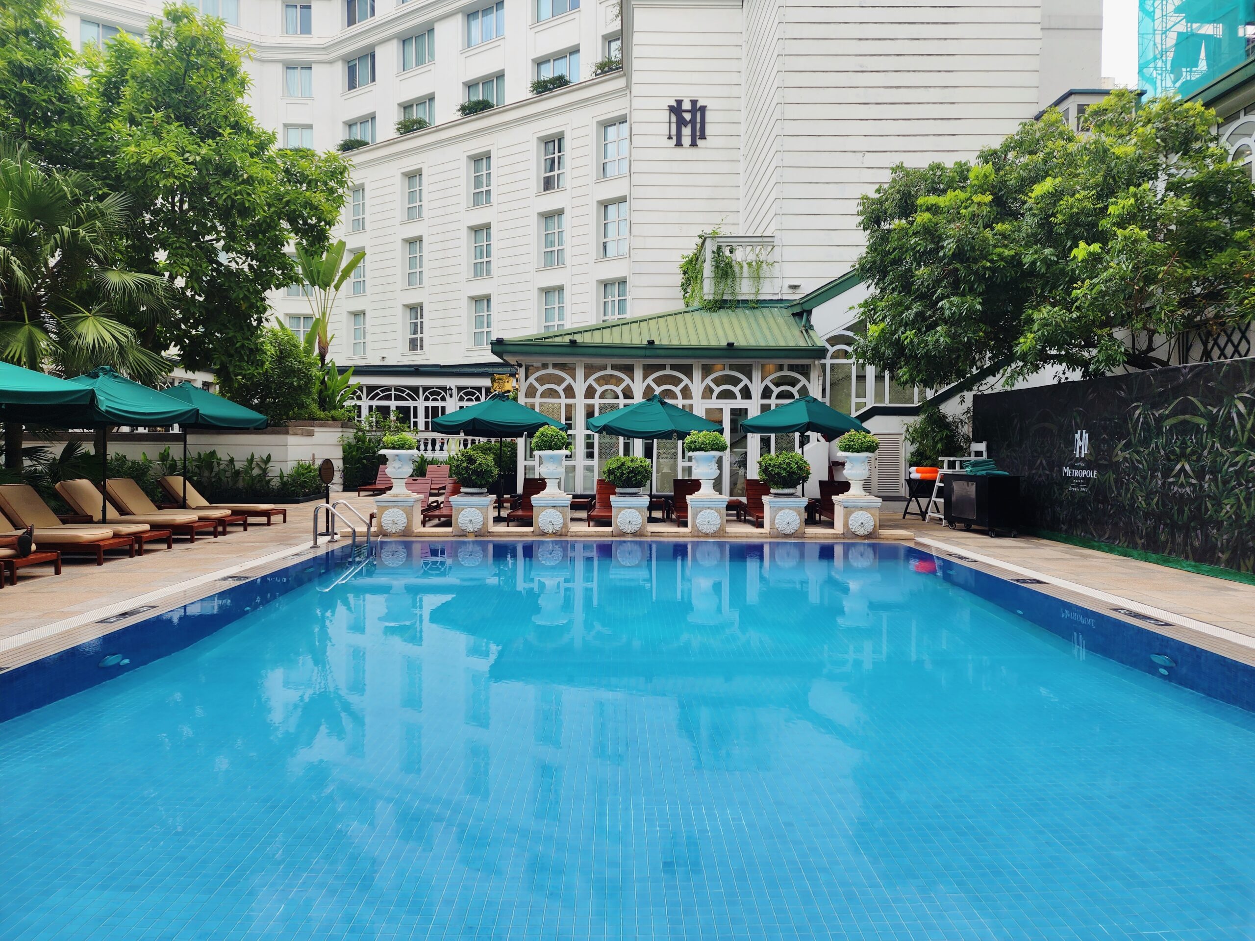 Honorary Heritage Hotel (Vietnam): Sofitel Legend Metropole Hanoi ...